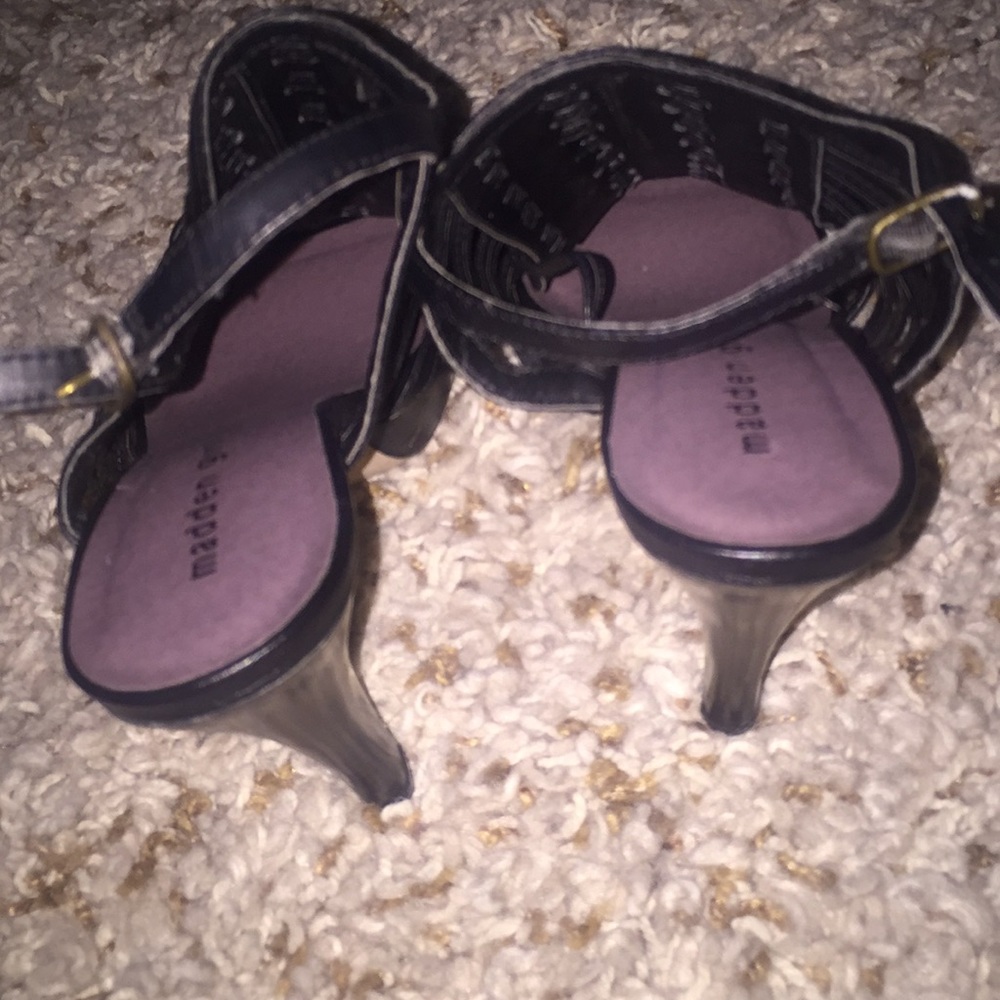 Black open toed heels - Picture 2 of 4